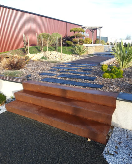 Escalier de jardin en acier corten