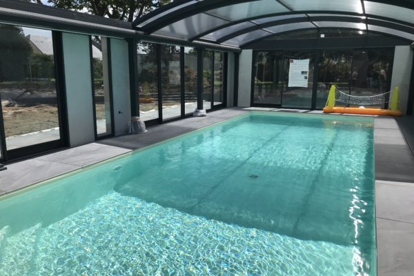 Exemple de construction : type de piscine piscine intérieure